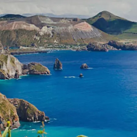 Vista Mare Mela Lípara