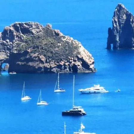 Vista Mare Mela Apartamento *