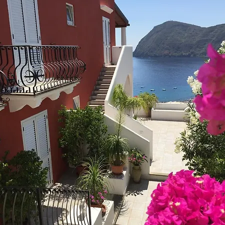 Vista Mare Mela * Λίπαρι