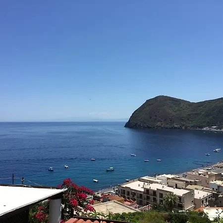 Vista Mare Mela * Λίπαρι