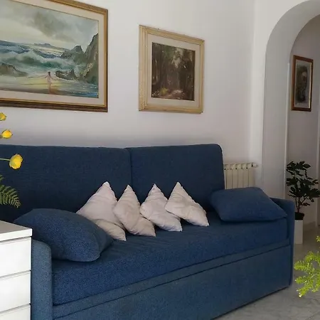 Vista Mare Mela * Λίπαρι