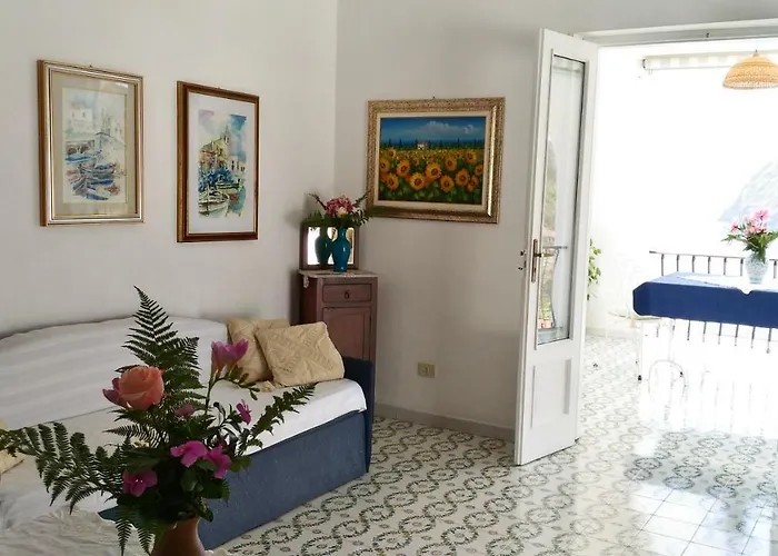 Vista Mare Mela * Lípara